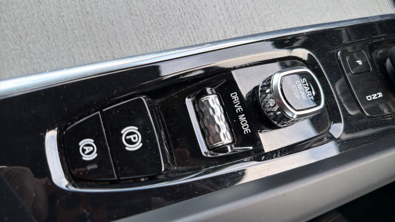 Volvo V60 2.0 B4D Cross Country 5dr AWD Auto Diesel Estate